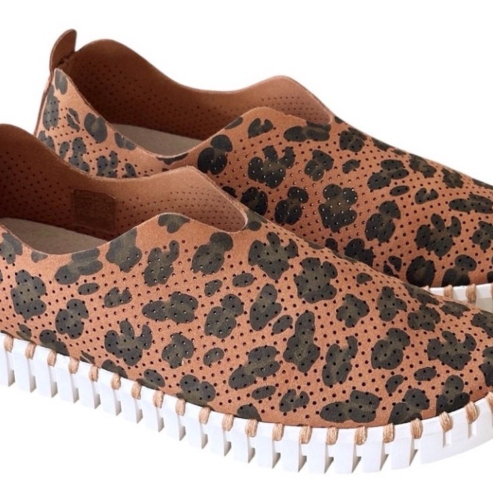 Ilse Jacobsen Tulip Perforated Women’s Leopard Print Slip-On Sneakers-Tan/Black